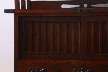 中古　伝統民芸家具　岩谷堂　欅材の杢目が美しい飾り棚2号(収納棚)(定価約28万円)