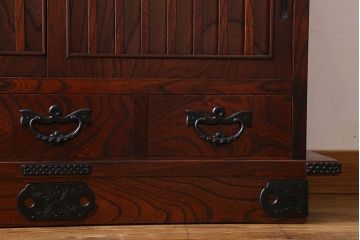 中古　伝統民芸家具　岩谷堂　欅材の杢目が美しい飾り棚2号(収納棚)(定価約28万円)