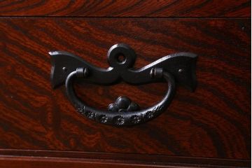 中古　伝統民芸家具　岩谷堂　欅材の杢目が美しい飾り棚2号(収納棚)(定価約28万円)