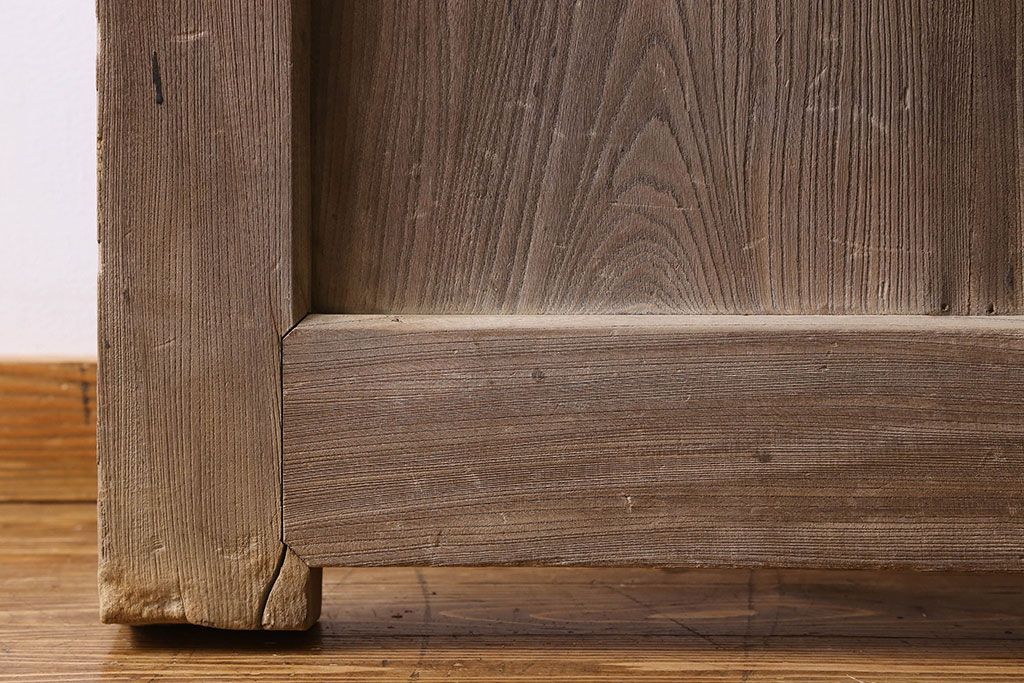 和製アンティーク　総ケヤキ材　特大　味わいのある風合いの門扉(蔵戸、建具、玄関戸)(1)