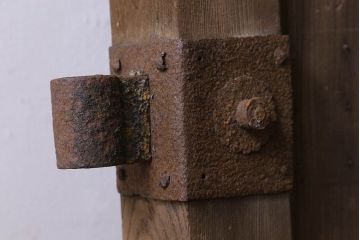 和製アンティーク　総ケヤキ材　特大　味わいのある風合いの門扉(蔵戸、建具、玄関戸)(1)