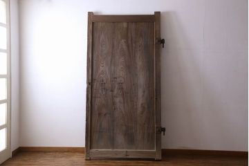 和製アンティーク　総ケヤキ材　特大　味わいのある風合いの門扉(蔵戸、建具、玄関戸)(2)