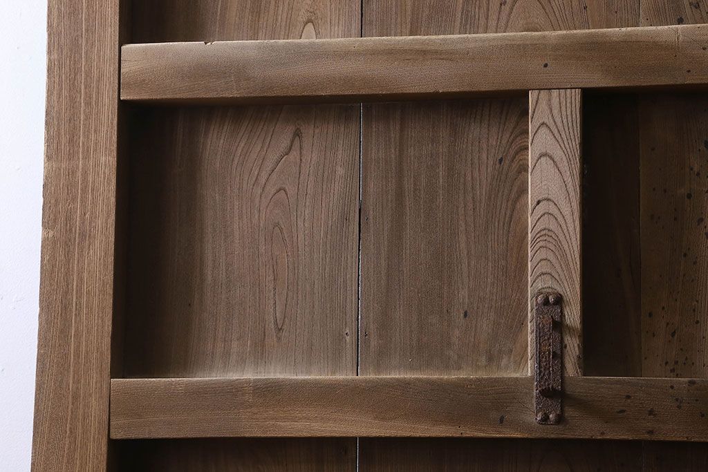 和製アンティーク　総ケヤキ材　特大　味わいのある風合いの門扉(蔵戸、建具、玄関戸)(2)