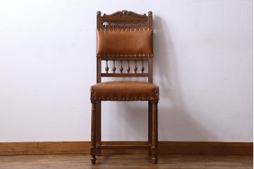 アンティーク家具　フランスアンティーク　本革　優美なデザインのダイニングチェア(椅子、イス)