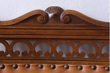 アンティーク家具　フランスアンティーク　本革　優美なデザインのダイニングチェア(椅子、イス)