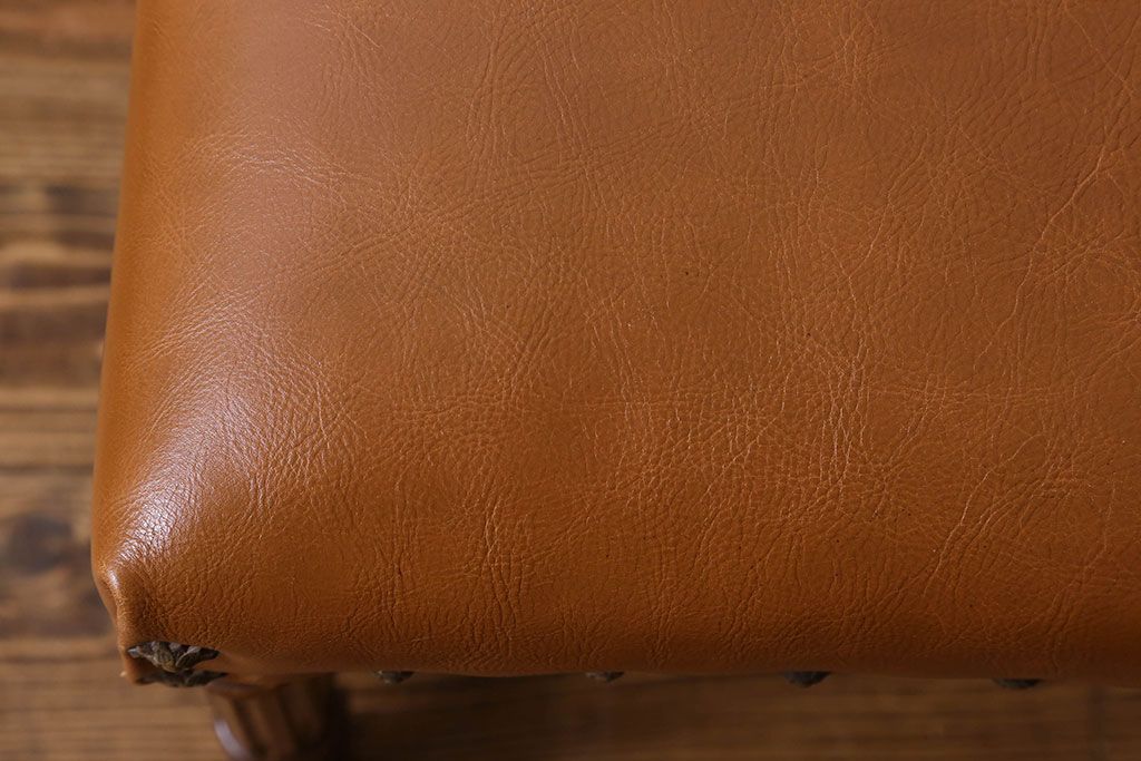 アンティーク家具　フランスアンティーク　本革　優美なデザインのダイニングチェア(椅子、イス)