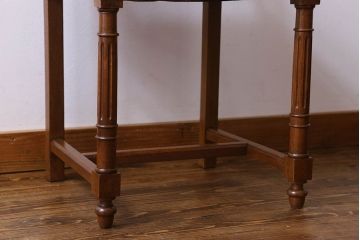 アンティーク家具　フランスアンティーク　本革　優美なデザインのダイニングチェア(椅子、イス)