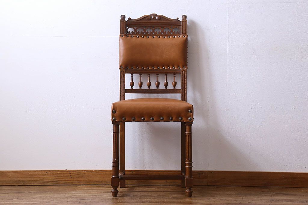 アンティーク家具　フランスアンティーク　本革　優美なデザインのダイニングチェア(椅子、イス)(1)