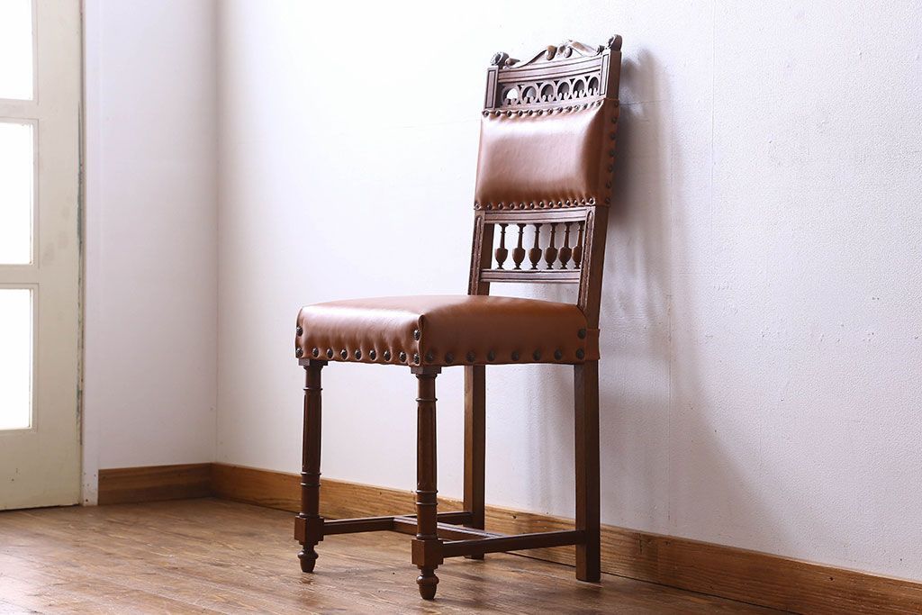 アンティーク家具　フランスアンティーク　本革　優美なデザインのダイニングチェア(椅子、イス)(1)