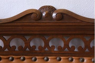 アンティーク家具　フランスアンティーク　本革　優美なデザインのダイニングチェア(椅子、イス)(1)