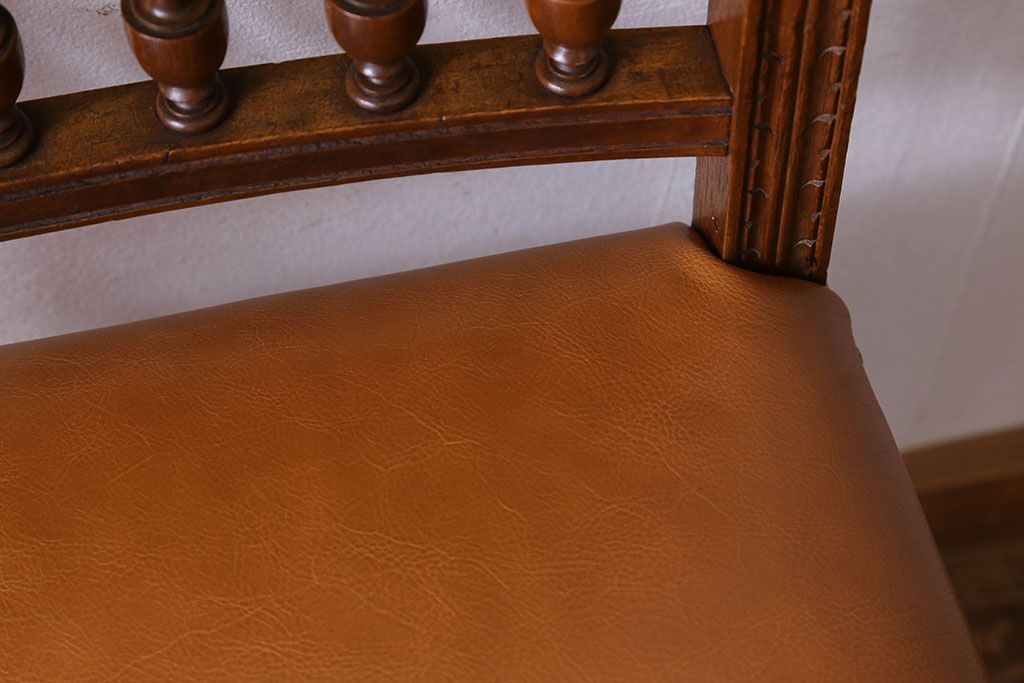アンティーク家具　フランスアンティーク　本革　優美なデザインのダイニングチェア(椅子、イス)(1)