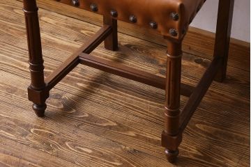 アンティーク家具　フランスアンティーク　本革　優美なデザインのダイニングチェア(椅子、イス)(1)