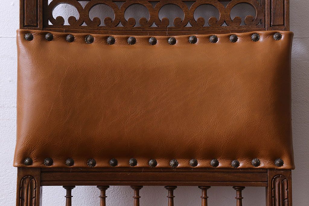 アンティーク家具　フランスアンティーク　本革　優美なデザインのダイニングチェア(椅子、イス)(2)