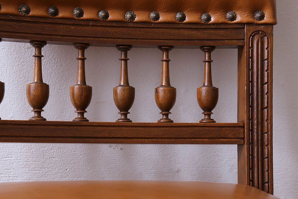 アンティーク家具　フランスアンティーク　本革　優美なデザインのダイニングチェア(椅子、イス)(2)