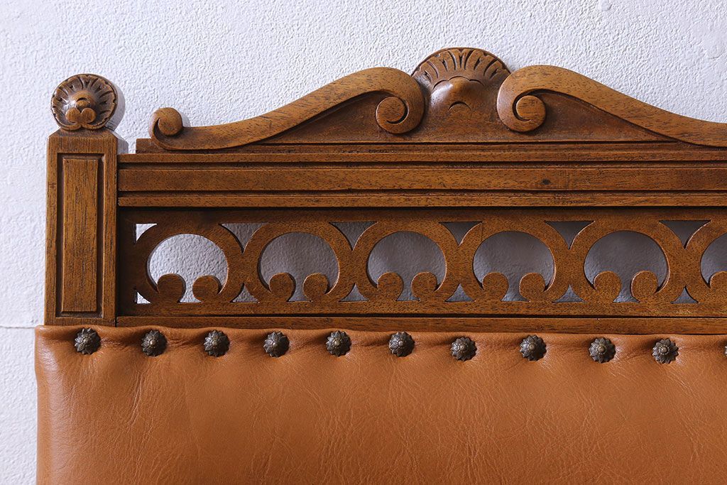 アンティーク家具　フランスアンティーク　本革　優美なデザインのダイニングチェア(椅子、イス)(3)