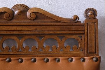 アンティーク家具　フランスアンティーク　本革　優美なデザインのダイニングチェア(椅子、イス)(3)