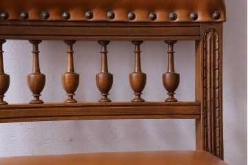 アンティーク家具　フランスアンティーク　本革　優美なデザインのダイニングチェア(椅子、イス)(3)