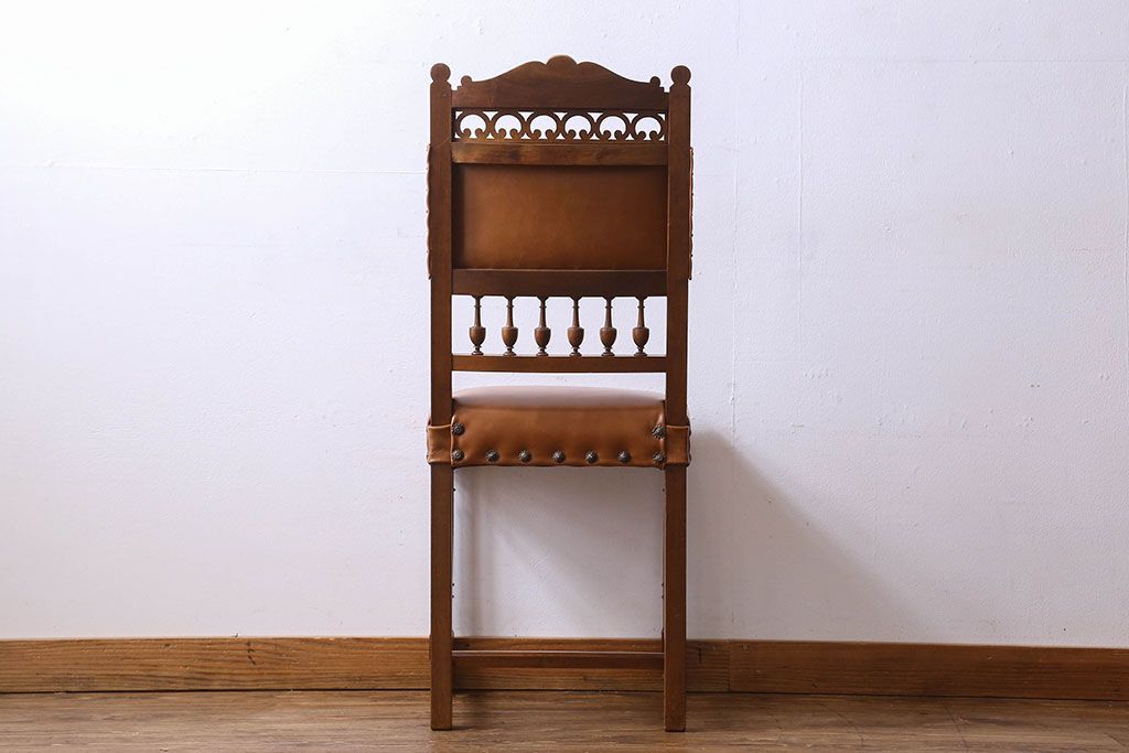 アンティーク家具　フランスアンティーク　本革　優美なデザインのダイニングチェア(椅子、イス)(3)