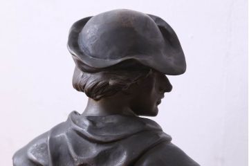 アンティーク雑貨　ヨーロッパアンティーク　Emile Picault　細かな装飾が目を引くブロンズ像(彫刻、置物)