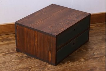 レトロ家具　昭和レトロ　リメイク品　落ち着いた色合いが魅力的なペイント小引き出し(小物収納、書類収納)