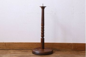 アンティーク雑貨　和製アンティーク　深みのある色合いが魅力的なケヤキ材のろうそく立て(燭台)(2)