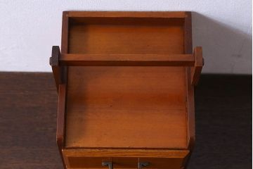ヴィンテージ家具　ビンテージ　味わいのある木味が魅力的な小引き出し(小物収納)