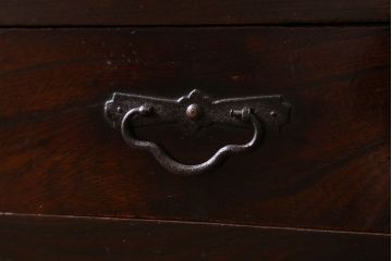 アンティーク家具　和製アンティーク　前面ケヤキ材　組子がおしゃれな薄型キャビネット(収納棚、茶箪笥)