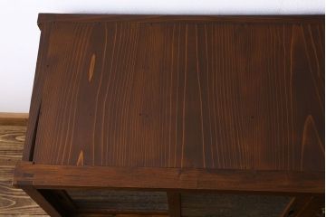 レトロ家具　和製アンティーク　結霜ガラス入り　レトロな脚付きキャビネット(収納棚、テレビボード)