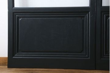 ペイント家具　シックな雰囲気漂うガラス戸(引き戸)2枚組