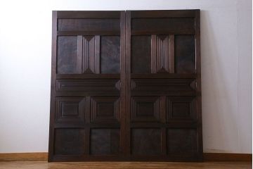 和製アンティーク　レア物　凝ったデザインが目を引くヒノキ材の板戸(引き戸)2枚組