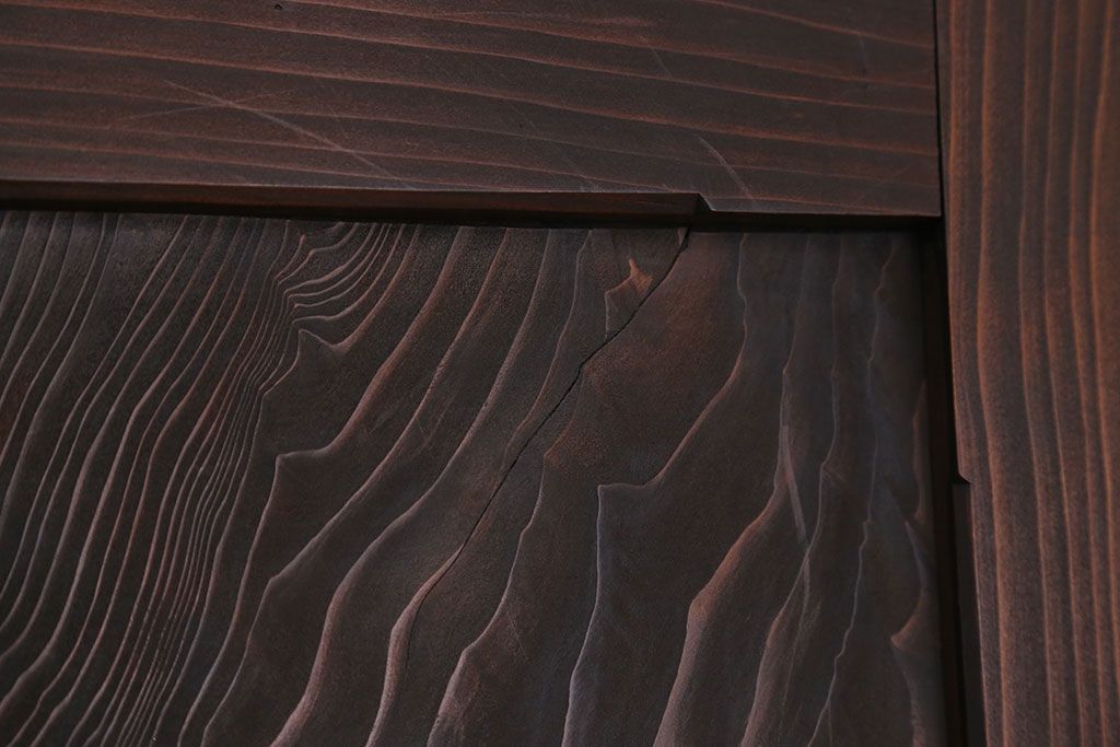 和製アンティーク　レア物　凝ったデザインが目を引くヒノキ材の板戸(引き戸)2枚組