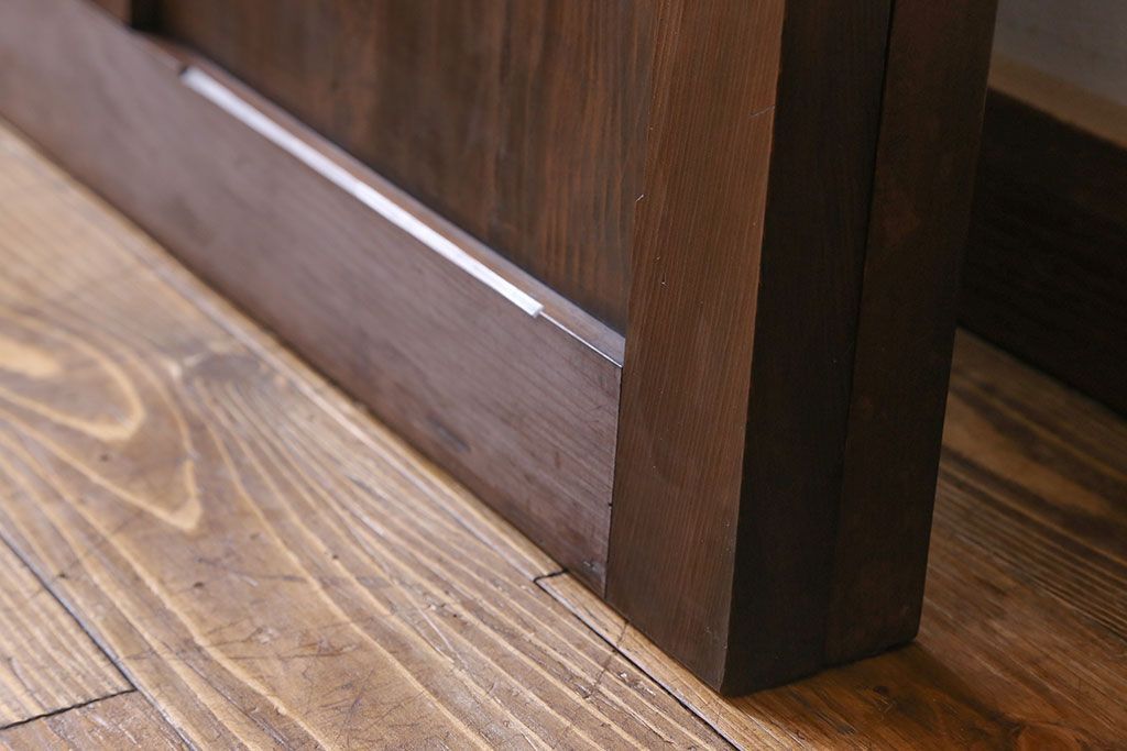 和製アンティーク　レア物　凝ったデザインが目を引くヒノキ材の板戸(引き戸)2枚組