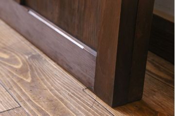 和製アンティーク　レア物　凝ったデザインが目を引くヒノキ材の板戸(引き戸)2枚組