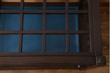 アンティーク雑貨　和製アンティーク　マス目のデザインが珍しい傘立て(1)