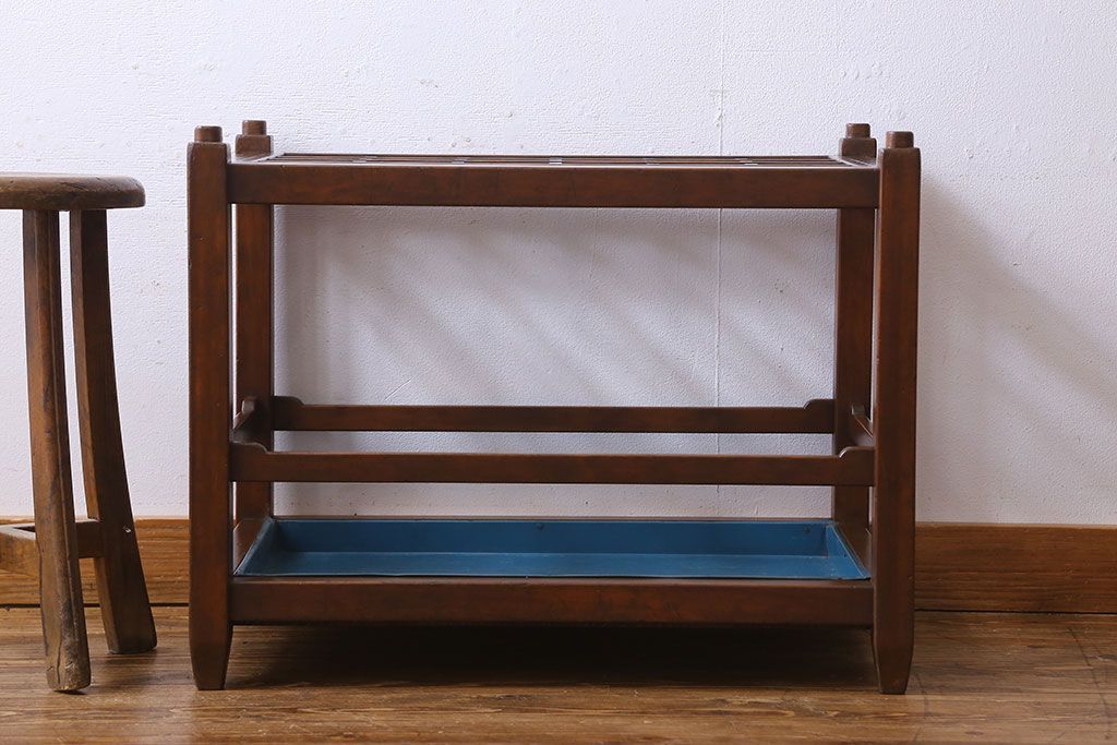 アンティーク雑貨　和製アンティーク　マス目のデザインが珍しい傘立て(2)