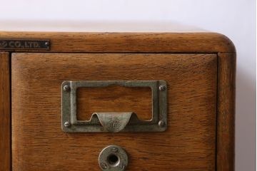 レトロ家具　昭和レトロ　ナラ材　重厚な雰囲気漂うカードケース(小引き出し、小物収納、図書館、図書室)