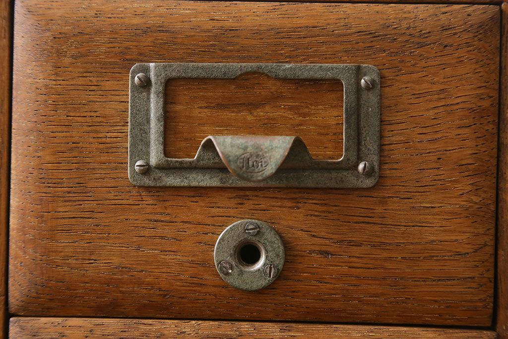 レトロ家具　昭和レトロ　ナラ材　重厚な雰囲気漂うカードケース(小引き出し、小物収納、図書館、図書室)