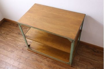 ヴィンテージ家具　フランスビンテージ　オリジナルペイント　シャビーな雰囲気が魅力的なラック(陳列棚、飾り棚)