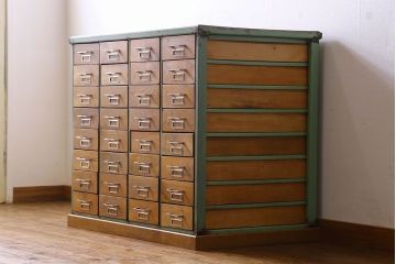 ヴィンテージ家具　フランスビンテージ　オリジナルペイント　収納力抜群のチェスト(ドロワー)