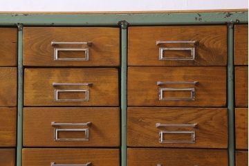 ヴィンテージ家具　フランスビンテージ　オリジナルペイント　収納力抜群のチェスト(ドロワー)