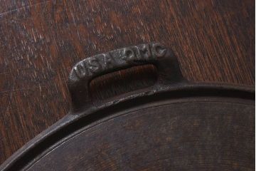 アンティーク雑貨　アメリカビンテージ　ジャンクスタイルにおすすめのシャビーなクレープパン