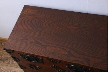 中古　伝統民芸家具　岩谷堂　NO.720　幅広で存在感のある白鳥2号横長箪笥(チェスト)(定価約63万円)