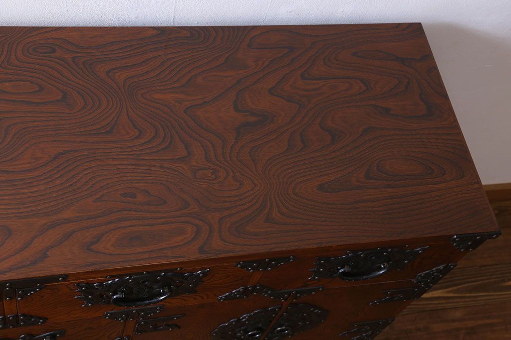 中古　伝統民芸家具　岩谷堂　NO.720　幅広で存在感のある白鳥2号横長箪笥(チェスト)(定価約63万円)