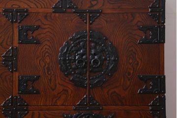 中古　伝統民芸家具　岩谷堂　NO.720　幅広で存在感のある白鳥2号横長箪笥(チェスト)(定価約63万円)