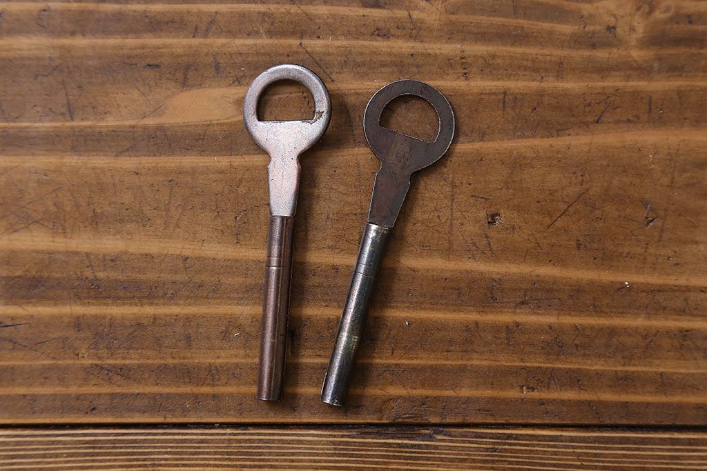 中古　伝統民芸家具　岩谷堂　NO.720　幅広で存在感のある白鳥2号横長箪笥(チェスト)(定価約63万円)