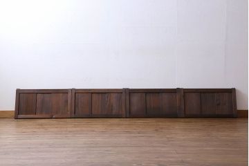 和製アンティーク　深みのある木味が魅力的な板戸(窓、引き戸)4枚組