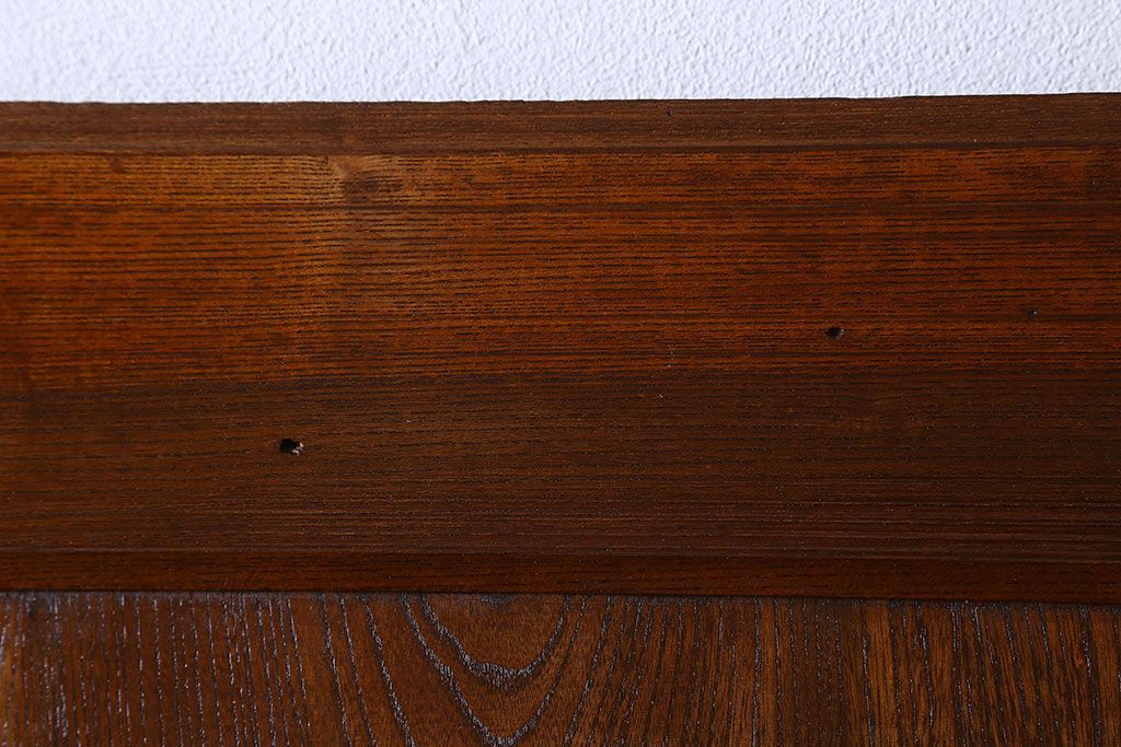 和製アンティーク　鍵付き　大振りなサイズで存在感を放つ総ケヤキ材の蔵戸(引き戸、玄関戸)