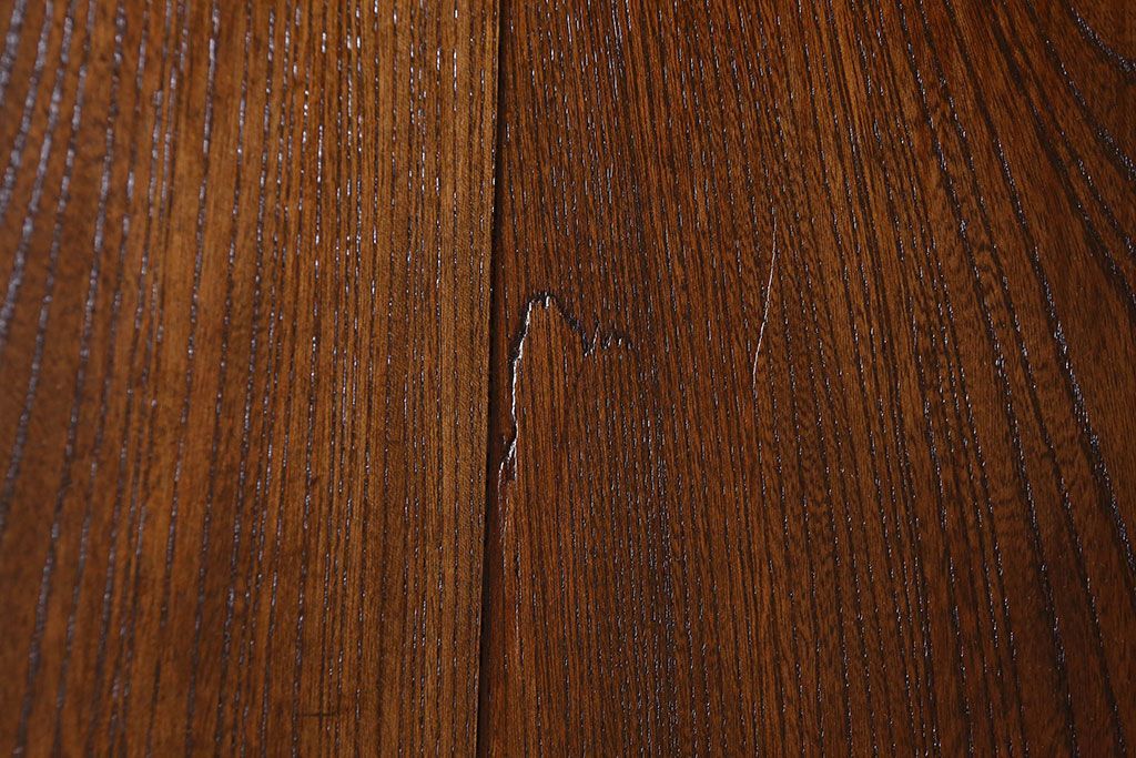 和製アンティーク　鍵付き　大振りなサイズで存在感を放つ総ケヤキ材の蔵戸(引き戸、玄関戸)