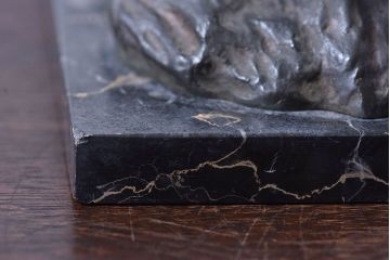 アンティーク雑貨　アンティーク　銅製　在銘　虎　ブロンズ像(置物、彫刻、動物像)