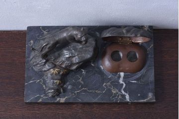 アンティーク雑貨　アンティーク　銅製　在銘　虎　ブロンズ像(置物、彫刻、動物像)